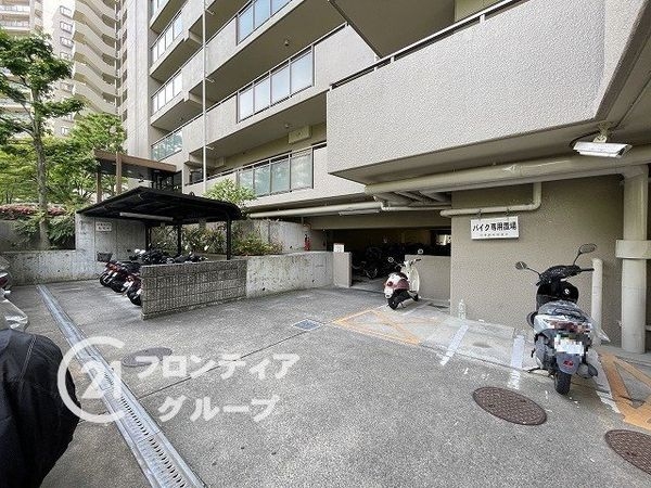 オークヒルズ香里四番館　中古マンション