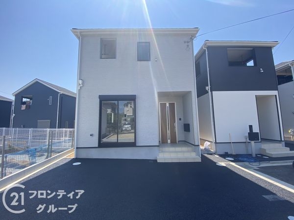 寝屋川市太秦元町　新築一戸建て　第２　３号棟