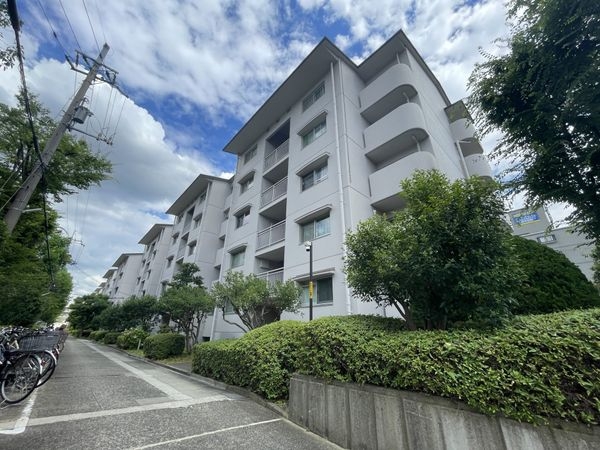 枚方三矢第一次住宅壱号棟　中古マンション