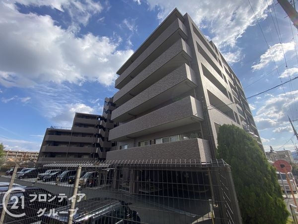 デュアル香里ケ丘八丁目　中古マンション