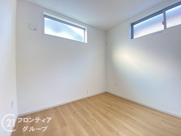 寝屋川市成美町　新築一戸建て　１期　全１区画