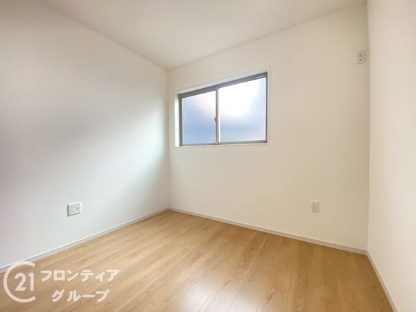 寝屋川市成美町　新築一戸建て　１期　全１区画