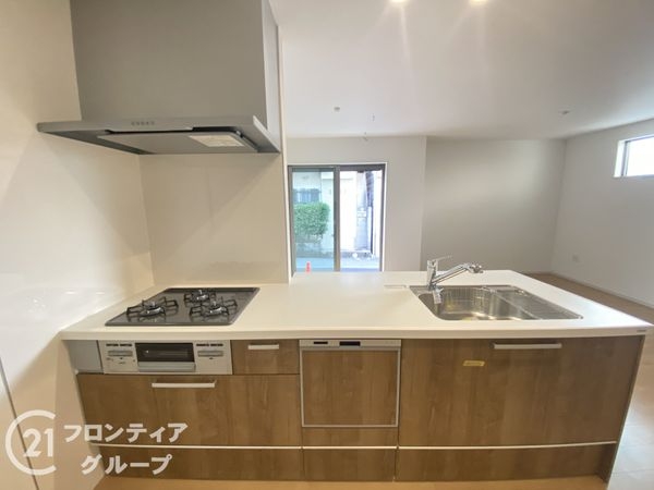 寝屋川市成美町　新築一戸建て　１期　全１区画