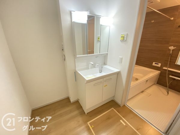 寝屋川市成美町　新築一戸建て　１期　全１区画