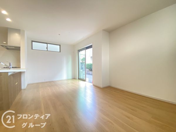 寝屋川市成美町　新築一戸建て　１期　全１区画