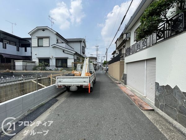 枚方市招提中町２丁目　新築一戸建て　第５　全２区画　１号棟