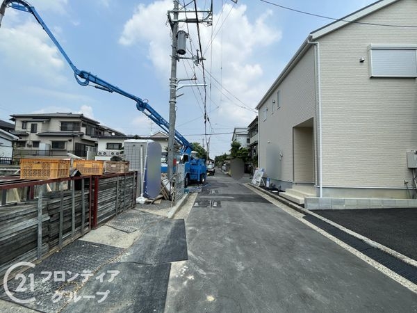 枚方市招提中町２丁目　新築一戸建て　第５　全２区画　１号棟