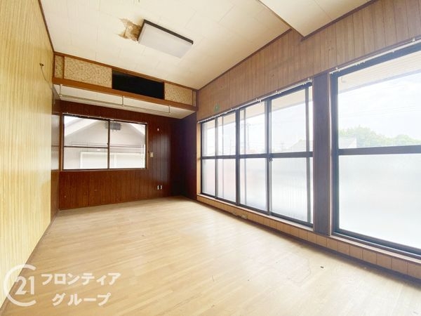 枚方市養父丘２丁目の中古一戸建て