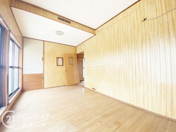 枚方市養父丘２丁目の中古一戸建て