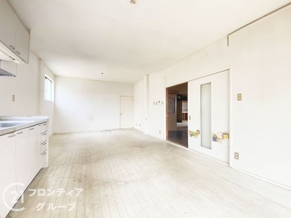 枚方市養父丘２丁目の中古一戸建て