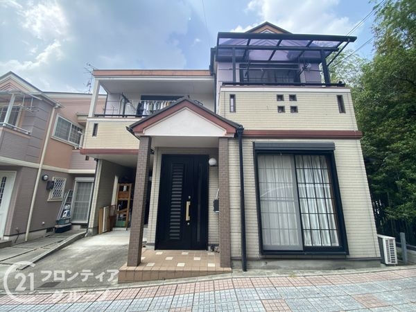枚方市東香里新町　中古一戸建て