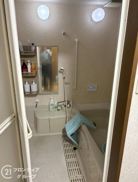 寝屋川市春日町　中古一戸建て