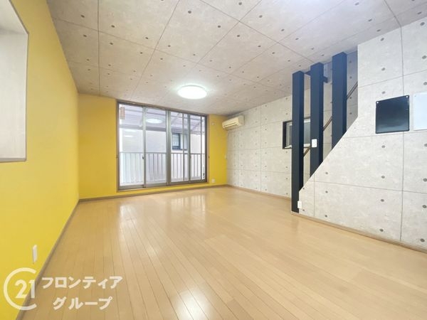 寝屋川市池田中町　中古一戸建て