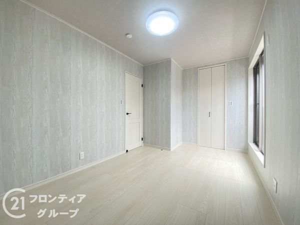 寝屋川市昭栄町　新築一戸建て