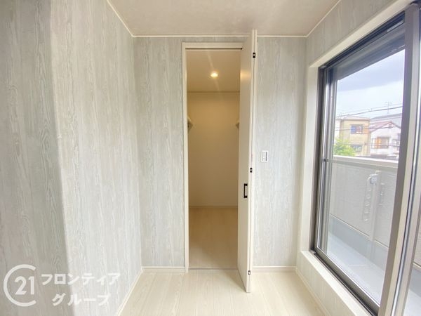 寝屋川市昭栄町　新築一戸建て