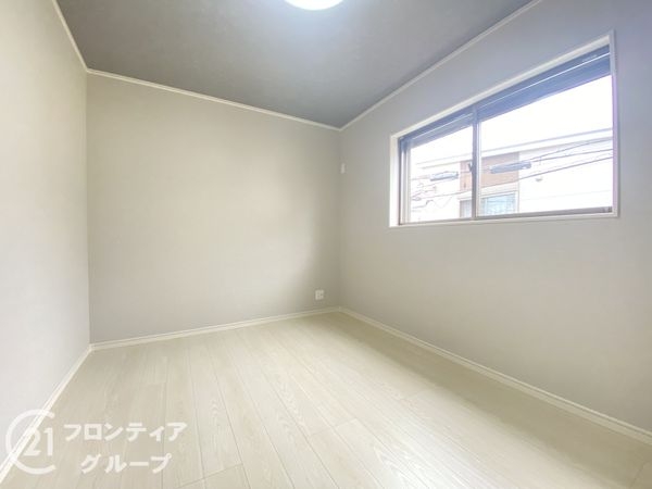 寝屋川市昭栄町　新築一戸建て