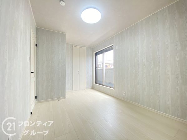 寝屋川市昭栄町　新築一戸建て