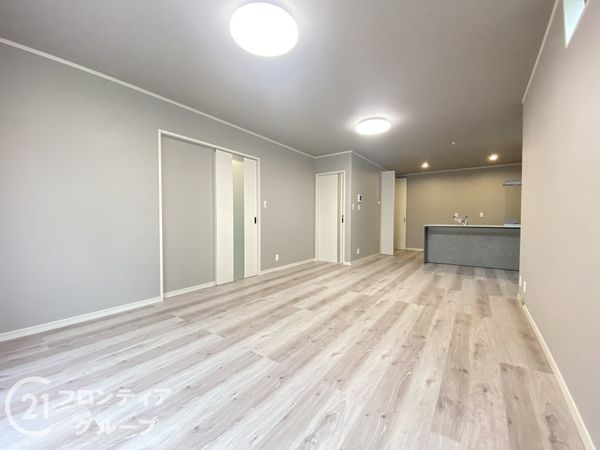 寝屋川市昭栄町　新築一戸建て