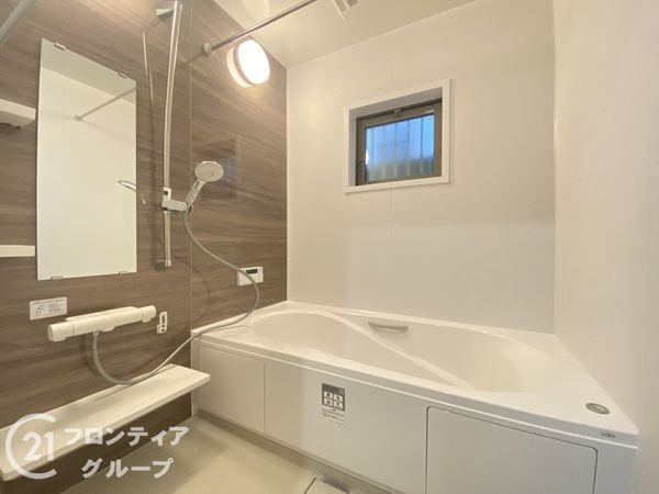 寝屋川市昭栄町　新築一戸建て