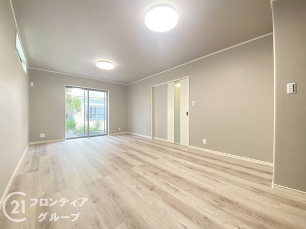 寝屋川市昭栄町　新築一戸建て