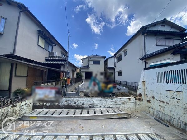 枚方市茄子作４丁目　新築一戸建て
