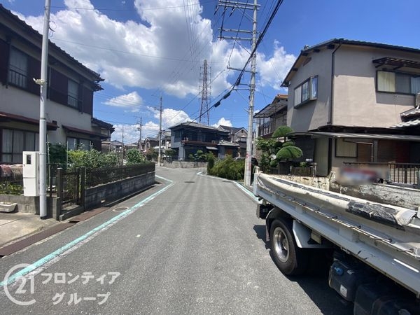 枚方市茄子作４丁目　新築一戸建て
