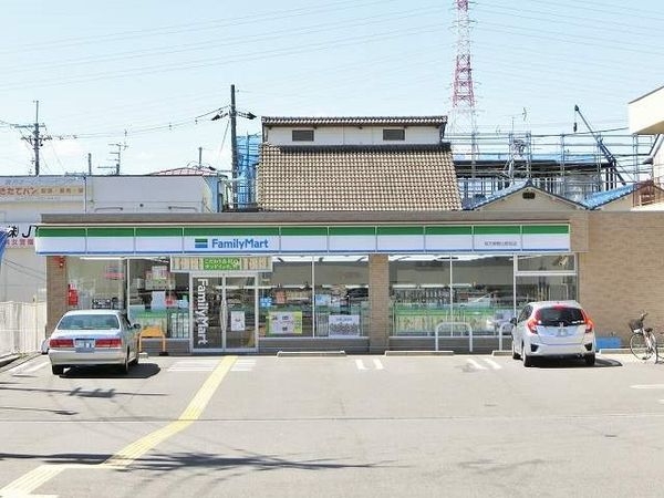 枚方市渚東町　新築一戸建て　４期　１号棟(ファミリーマート枚方御殿山店)