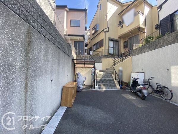 枚方市香里ケ丘４丁目の中古一戸建て