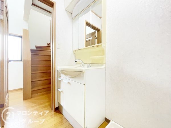 枚方市香里ケ丘４丁目の中古一戸建て