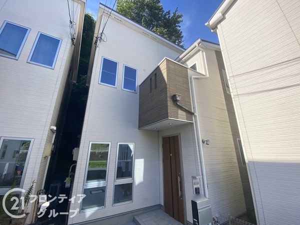 寝屋川市寝屋１丁目　中古一戸建て