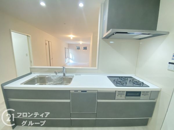 寝屋川市寝屋１丁目　中古一戸建て