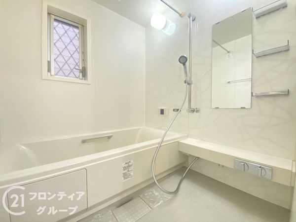 寝屋川市寝屋１丁目　中古一戸建て