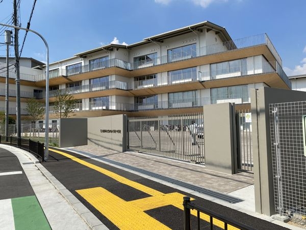寝屋川東ファミリータウン中1番館 中古マンション(寝屋川市立望が丘小学校)