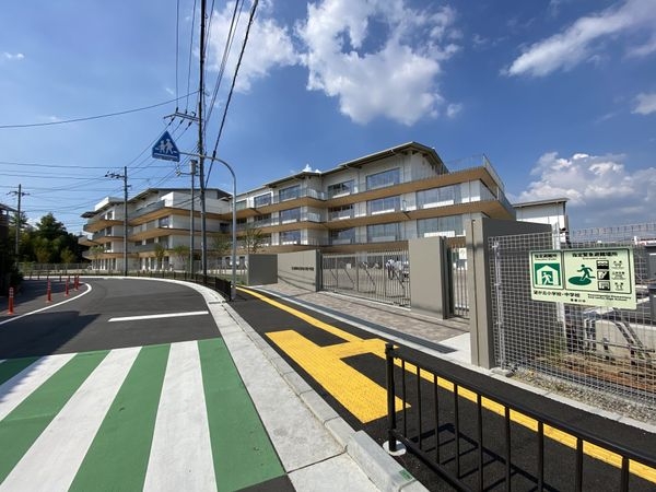 寝屋川東ファミリータウン中1番館 中古マンション(寝屋川市立望が丘中学校)