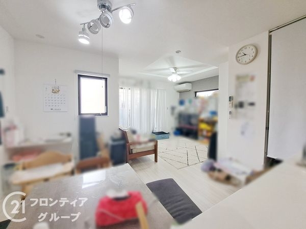 枚方市渚西１丁目　中古一戸建て