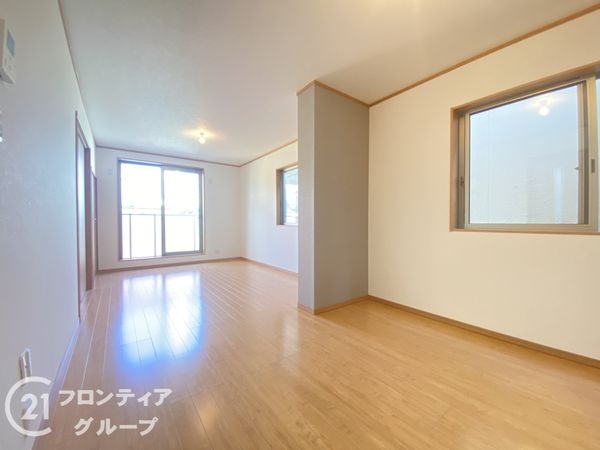 寝屋川市池田旭町の中古一戸建て