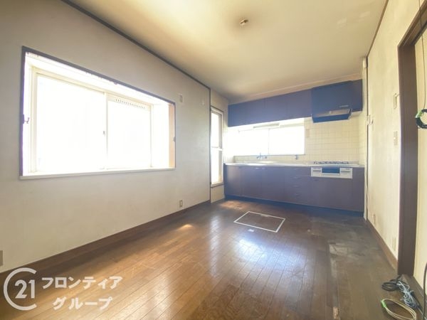枚方市野村元町　中古一戸建て