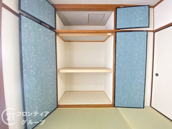 枚方市長尾東町3丁目の中古一戸建て(収納)