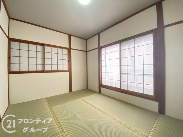 枚方市長尾東町3丁目の中古一戸建て(寝室)