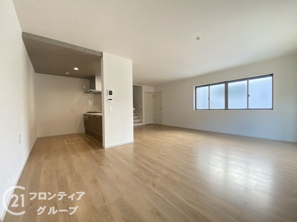 枚方市船橋本町２丁目　新築一戸建て　１期　１号棟