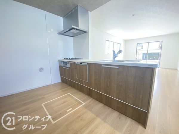 枚方市西船橋１丁目　新築一戸建て　１期　１号棟