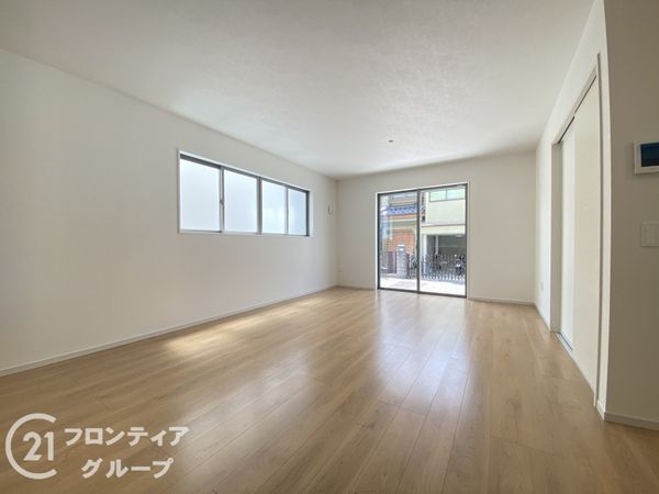 枚方市西船橋１丁目　新築一戸建て　１期　１号棟