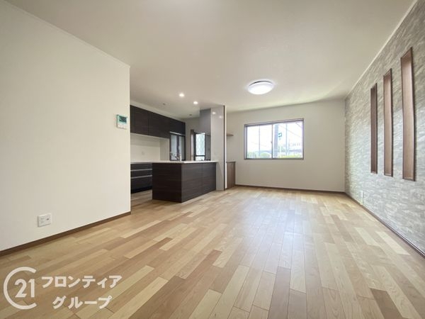交野市郡津５丁目　新築一戸建て