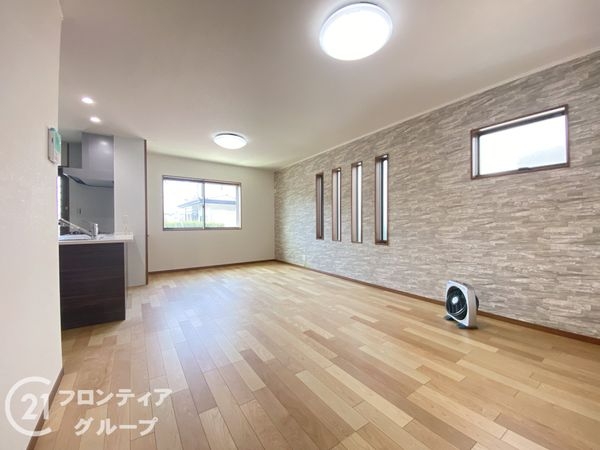 交野市郡津５丁目　新築一戸建て