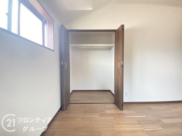 枚方市長尾西町３丁目　新築一戸建て