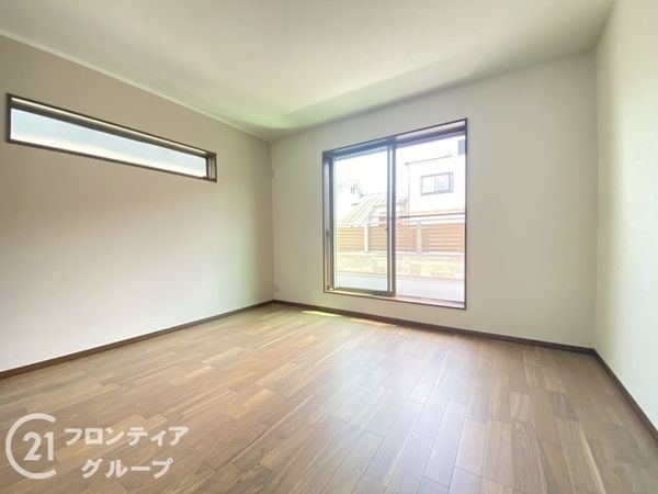 枚方市長尾西町３丁目　新築一戸建て
