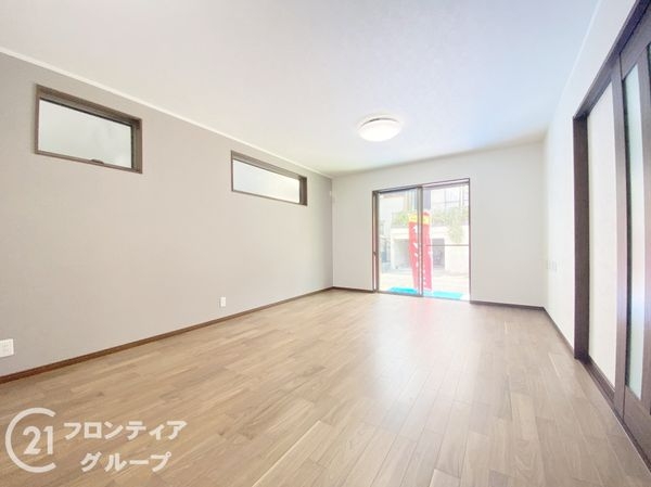 枚方市長尾西町３丁目　新築一戸建て