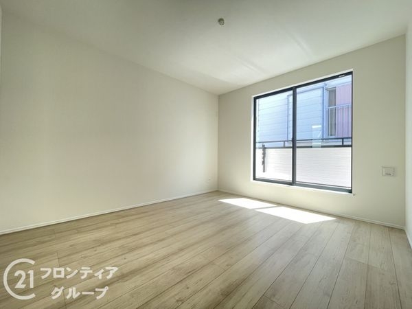 枚方市北楠葉町　新築一戸建て　B号棟