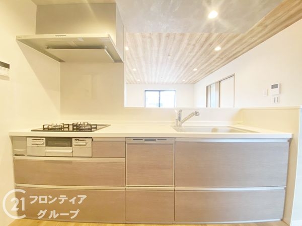 寝屋川市境橋町　新築一戸建て