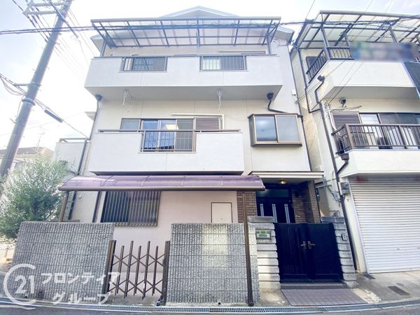 枚方市星丘２丁目　中古一戸建て